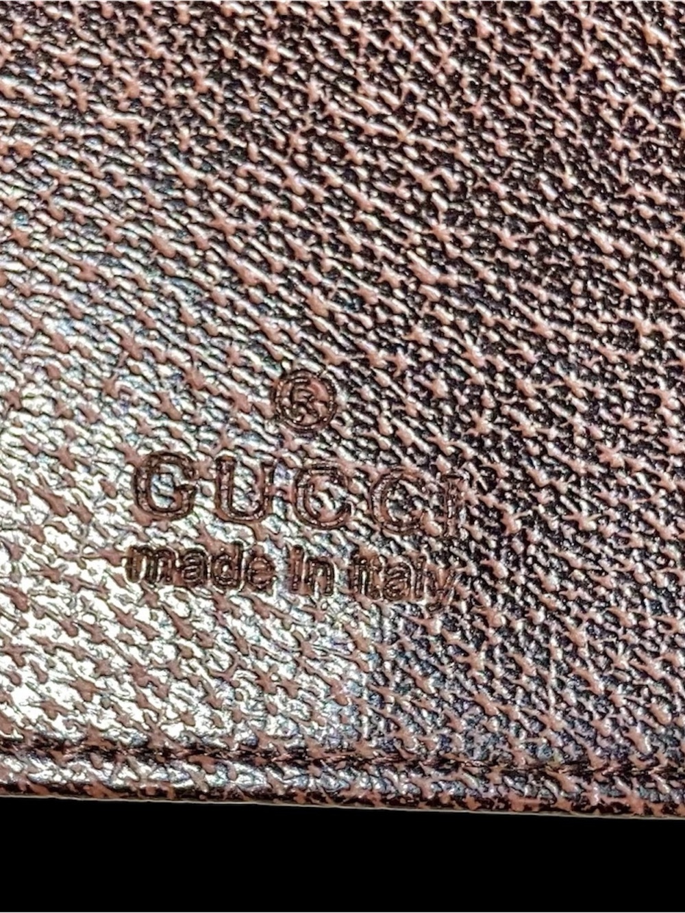 Gucci Leather Checkbook Cover. Made in Italy - Picture 3 of 10